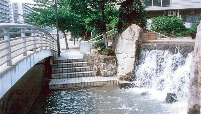 大阪府 大阪市建設局
城北川拠点整備工事に伴う設計業務委託（全建賞受賞）イメージ