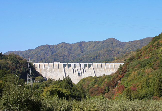 津軽ダム全景