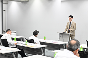 論文発表審査会の様子
